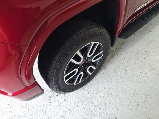 Certified 2024 GMC Sierra 1500 AT4 w/ AT4 Premium Package AWD/4WD image 9