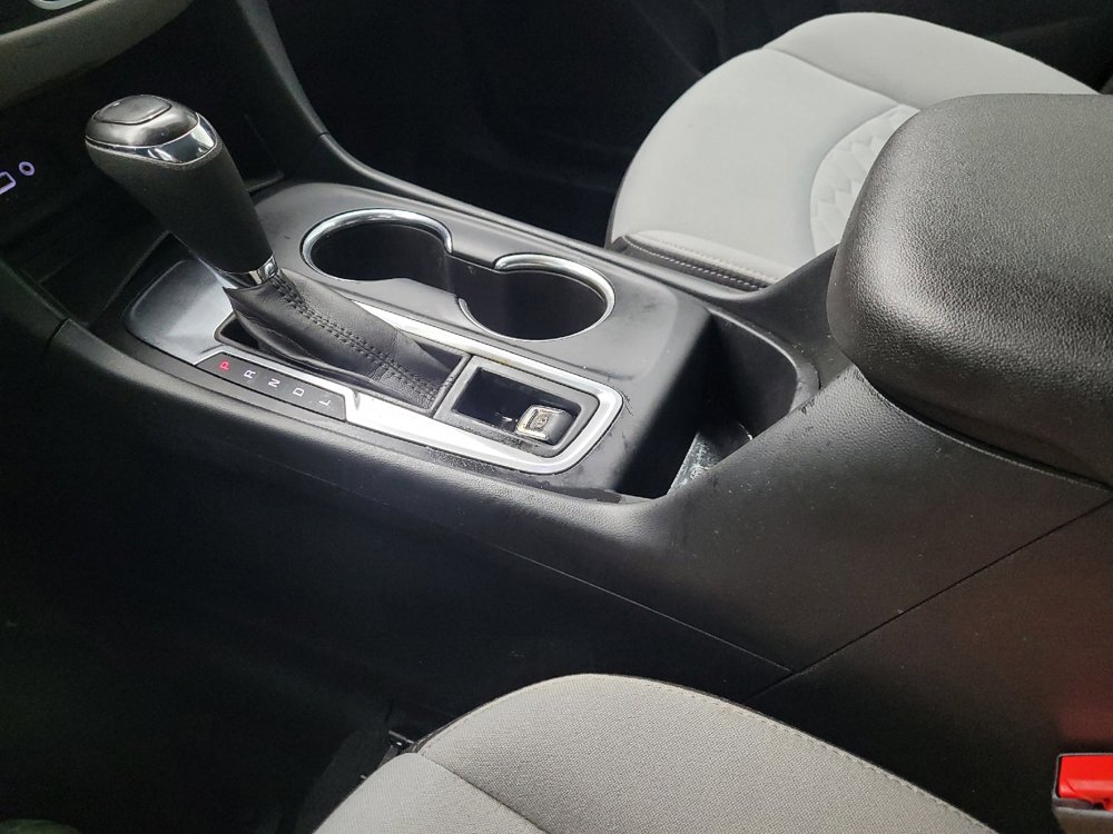 Used 2020 Chevrolet Equinox LS w/ LS Convenience Package image 26