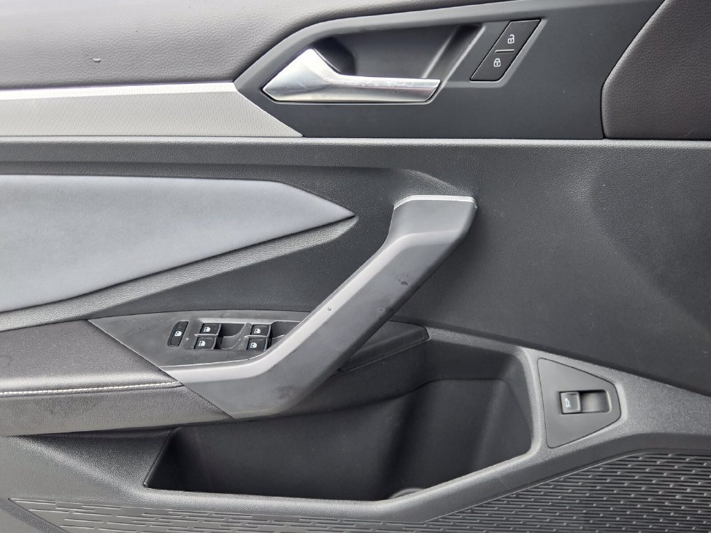 New 2027 Volkswagen Jetta SE FWD image 14
