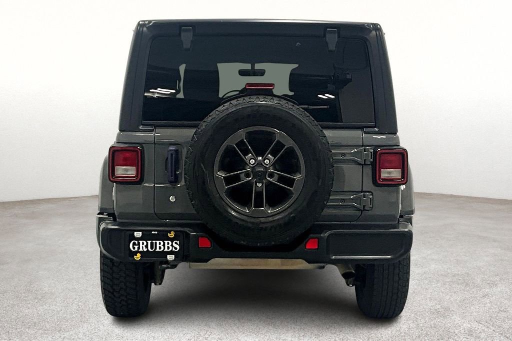 Used 2020 Jeep Wrangler Unlimited Sahara image 4