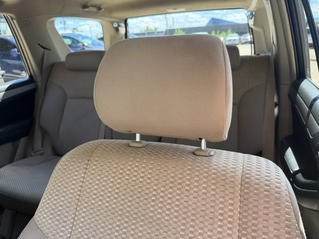 Used 2008 Toyota 4Runner SR5 AWD/4WD image 28