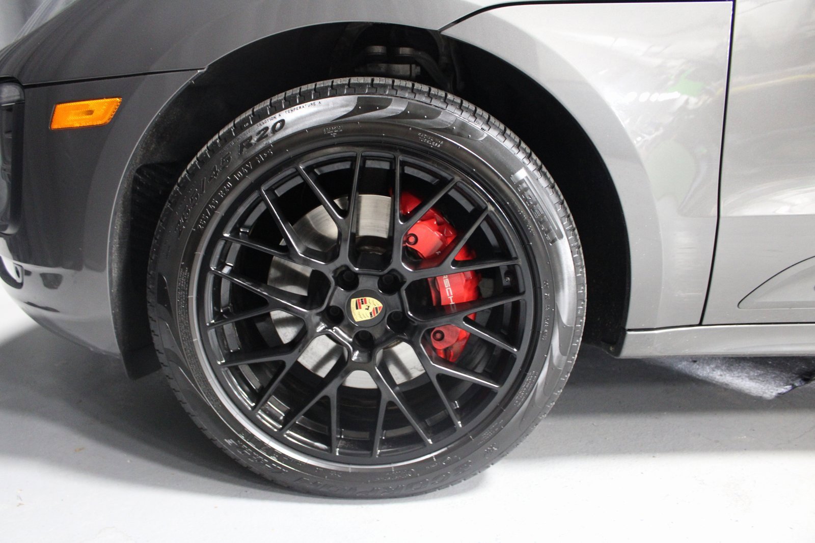 Used 2018 Porsche Macan GTS image 16