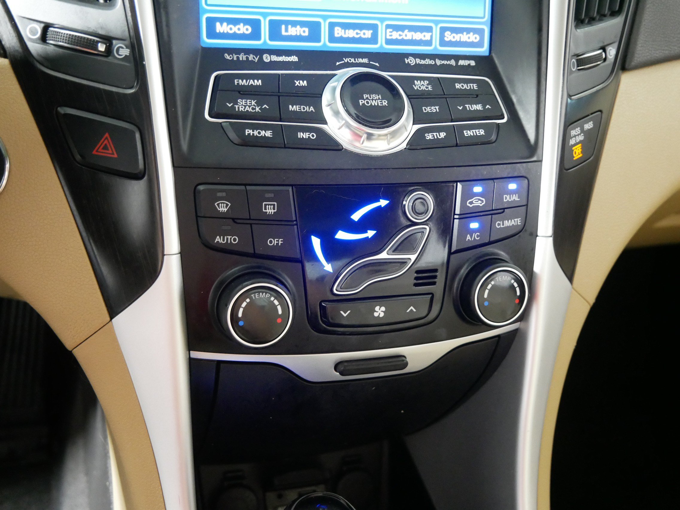 Used 2013 Hyundai Sonata Limited w/ Premium Pkg FWD image 23