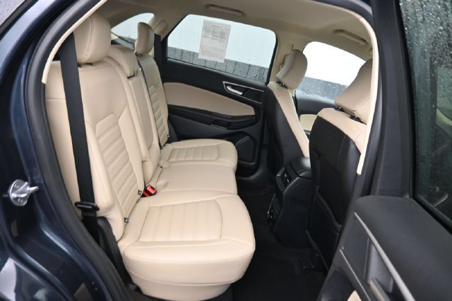 Used 2024 Ford Edge SEL w/ Convenience Package AWD/4WD image 8