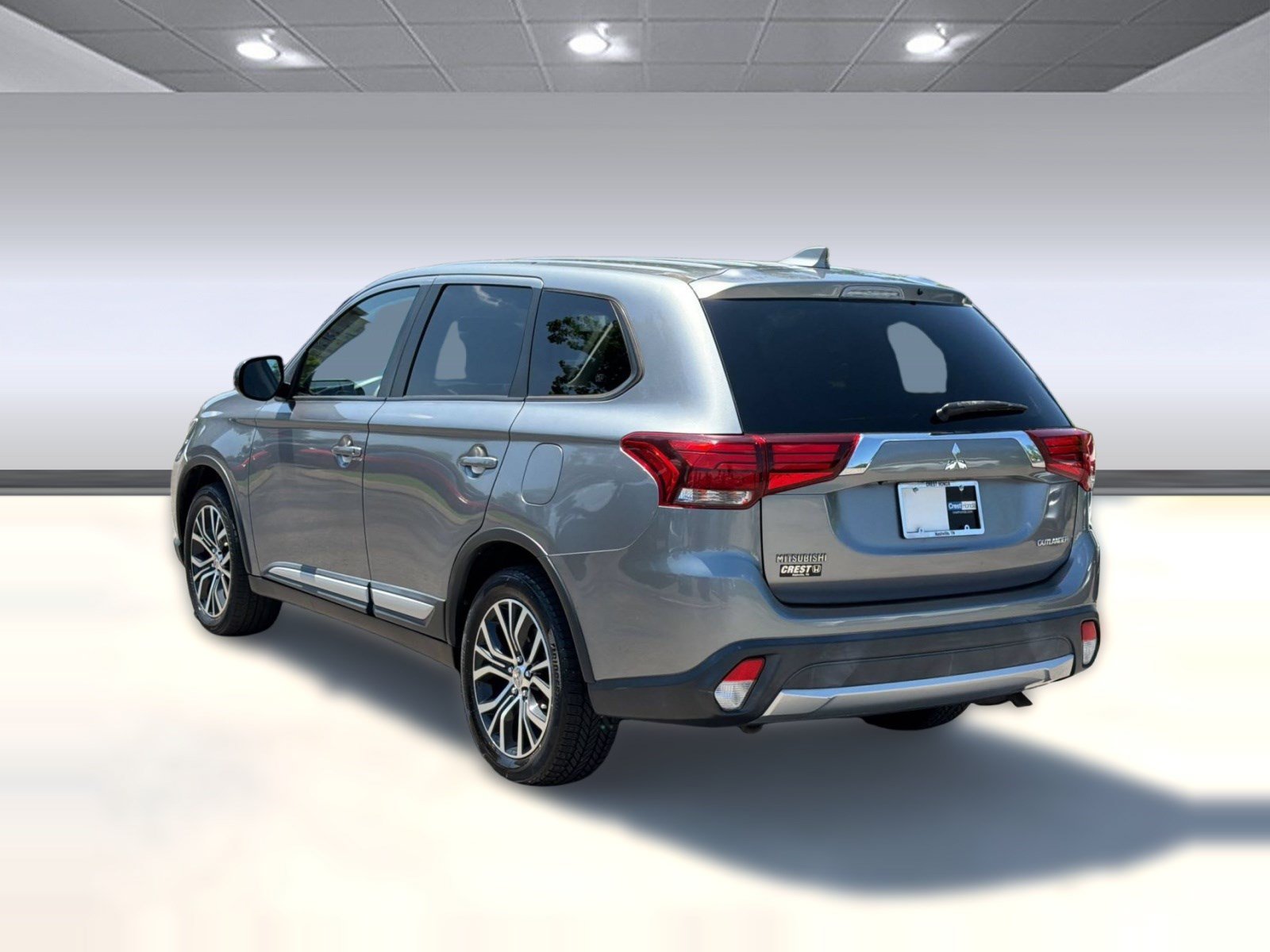 Used 2018 Mitsubishi Outlander ES AWD/4WD image 3