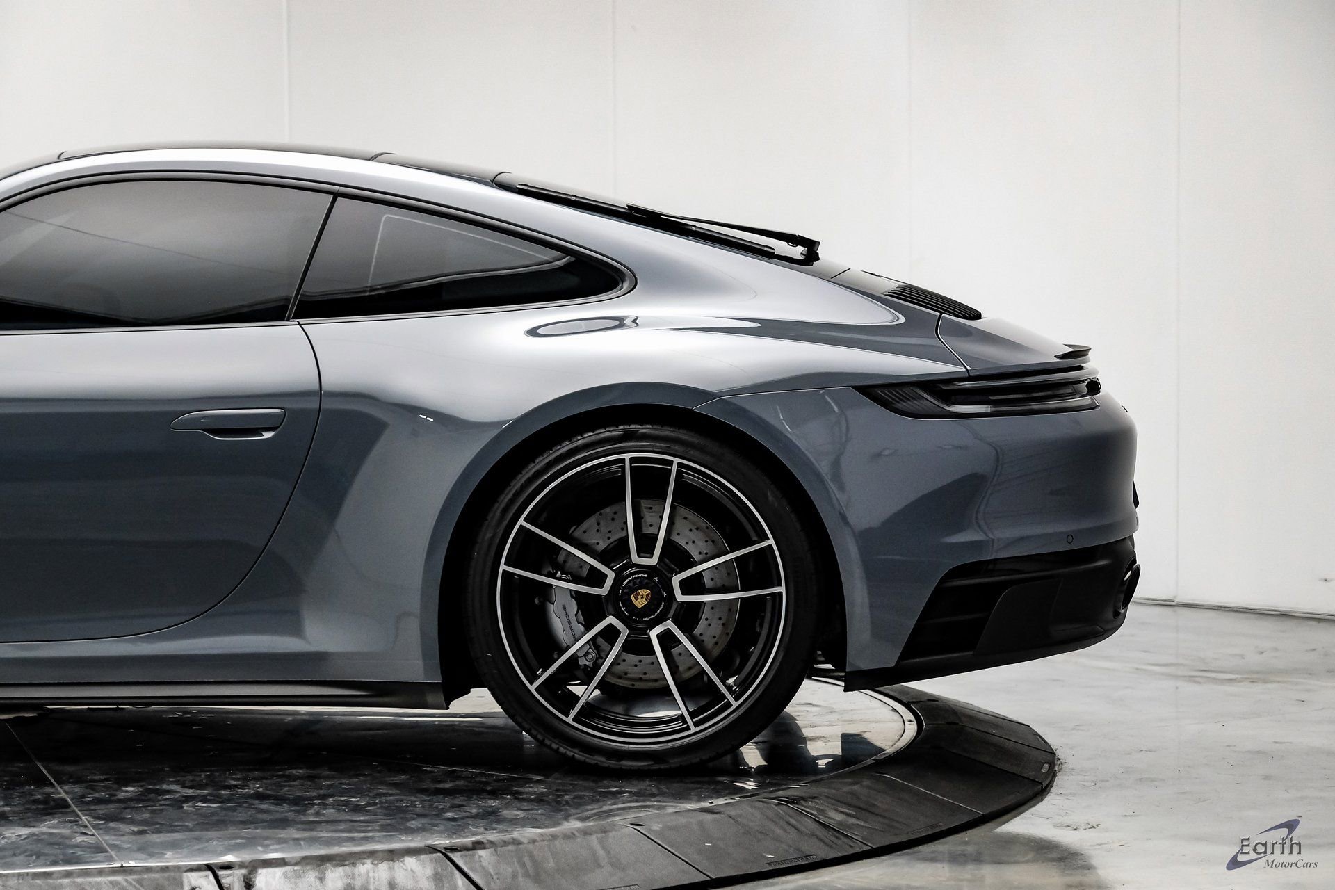 Used 2024 Porsche 911 Carrera GTS RWD image 9