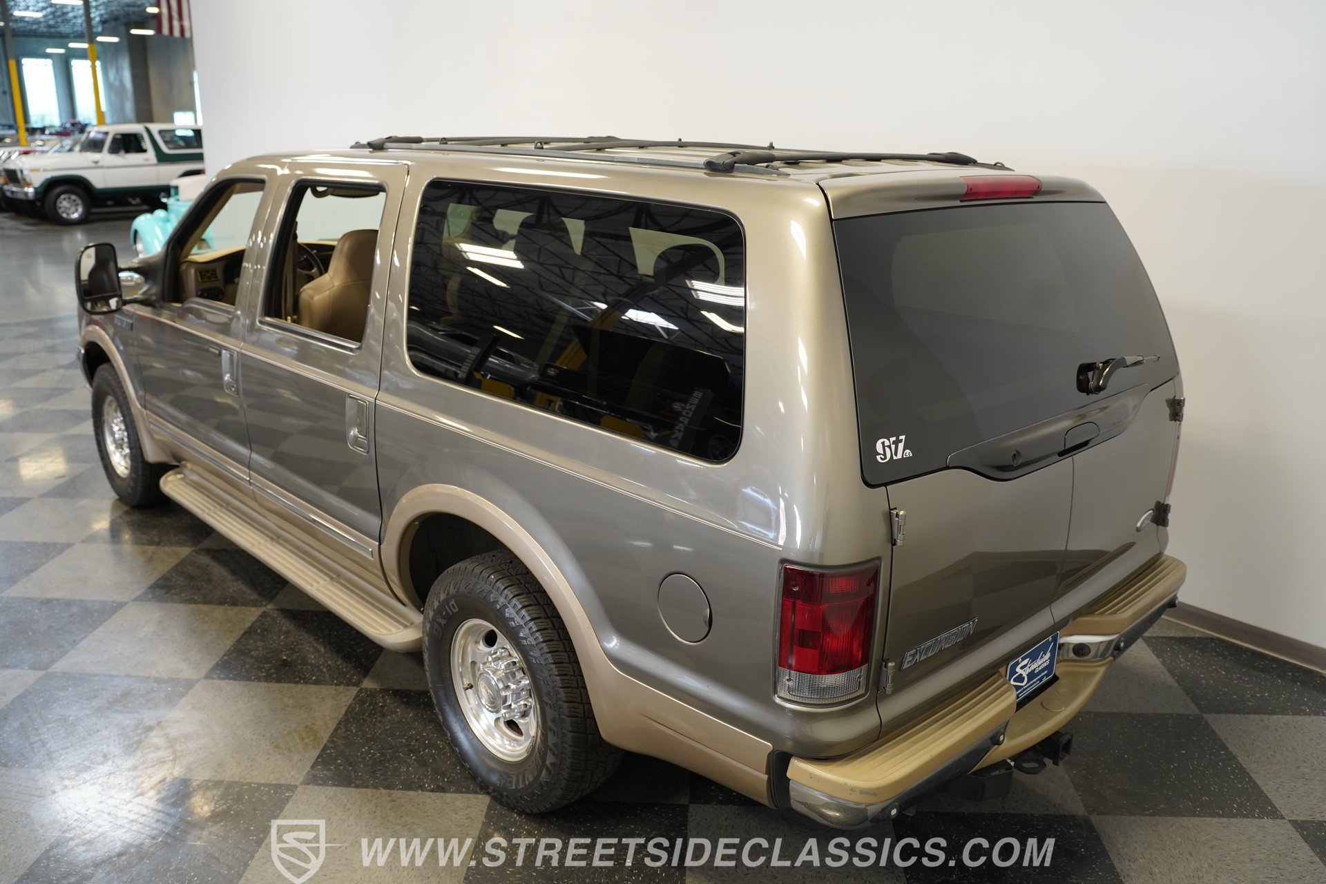 Used 2002 Ford Excursion Limited RWD image 28