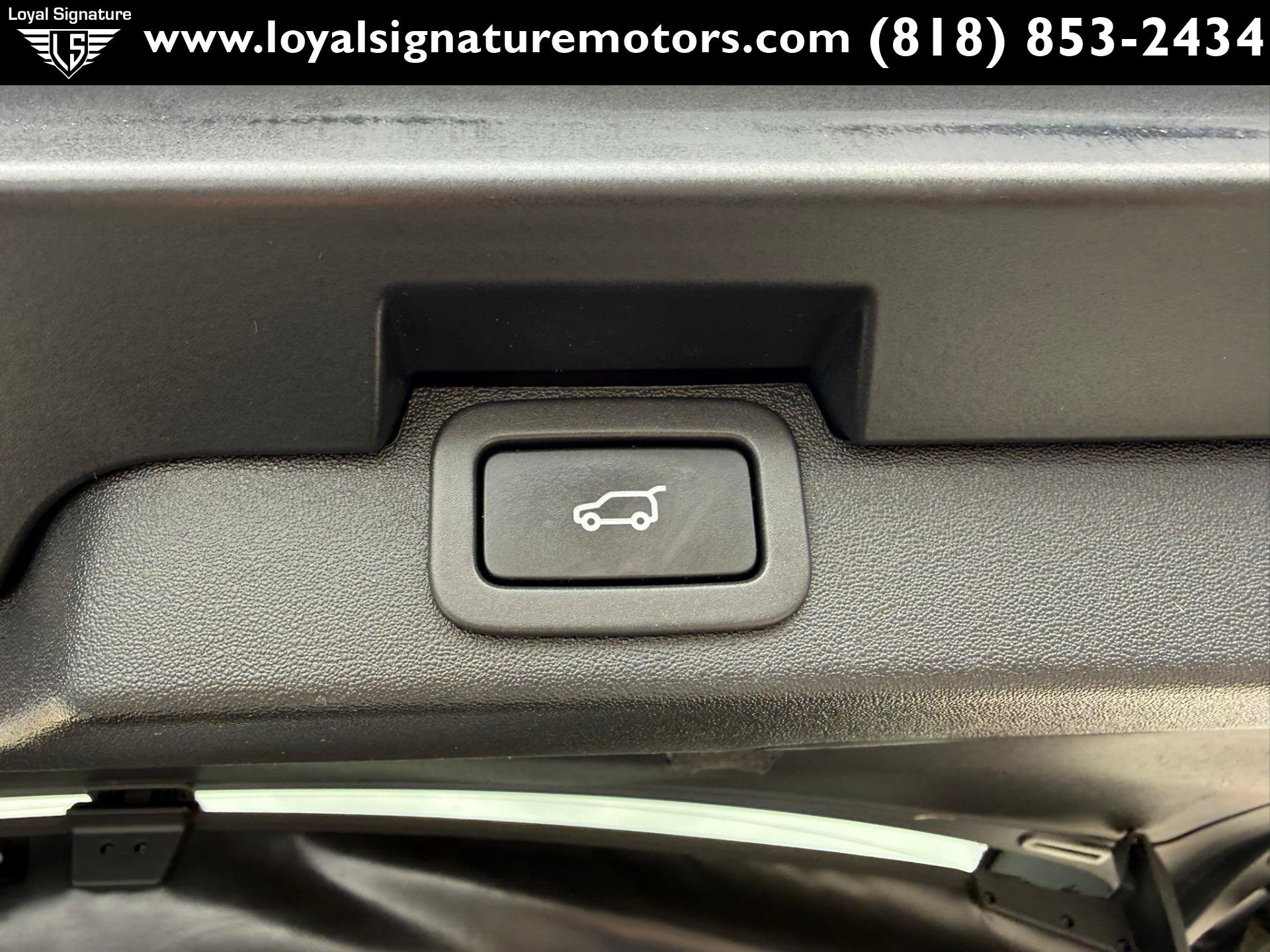 Used 2019 Land Rover Discovery HSE AWD/4WD image 15