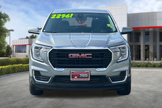 Used 2024 GMC Terrain SLE FWD image 10