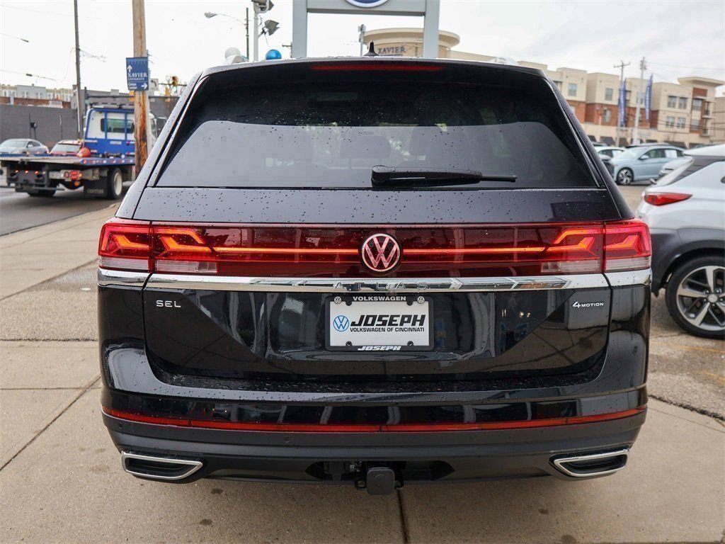 New 2026 Volkswagen Atlas SEL image 4
