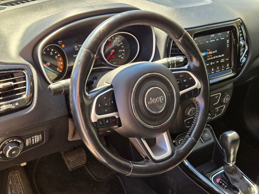 Used 2020 Jeep Compass Limited image 9