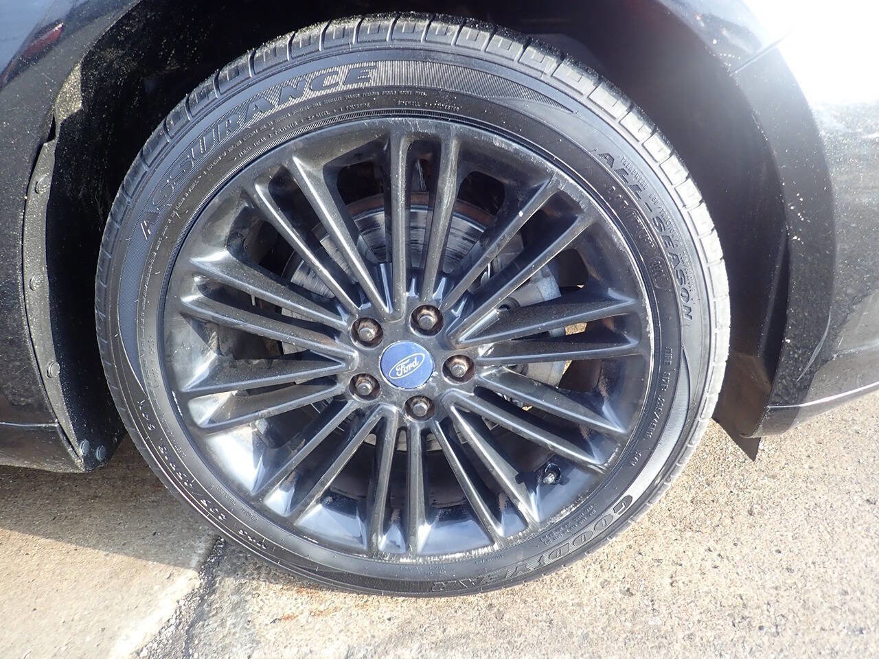 Used 2014 Ford Fusion SE w/ Equipment Group 202A image 32