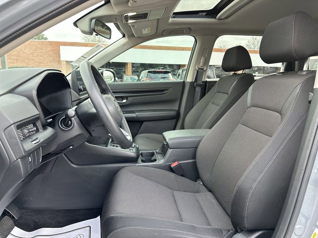 Used 2024 Honda CR-V EX image 11