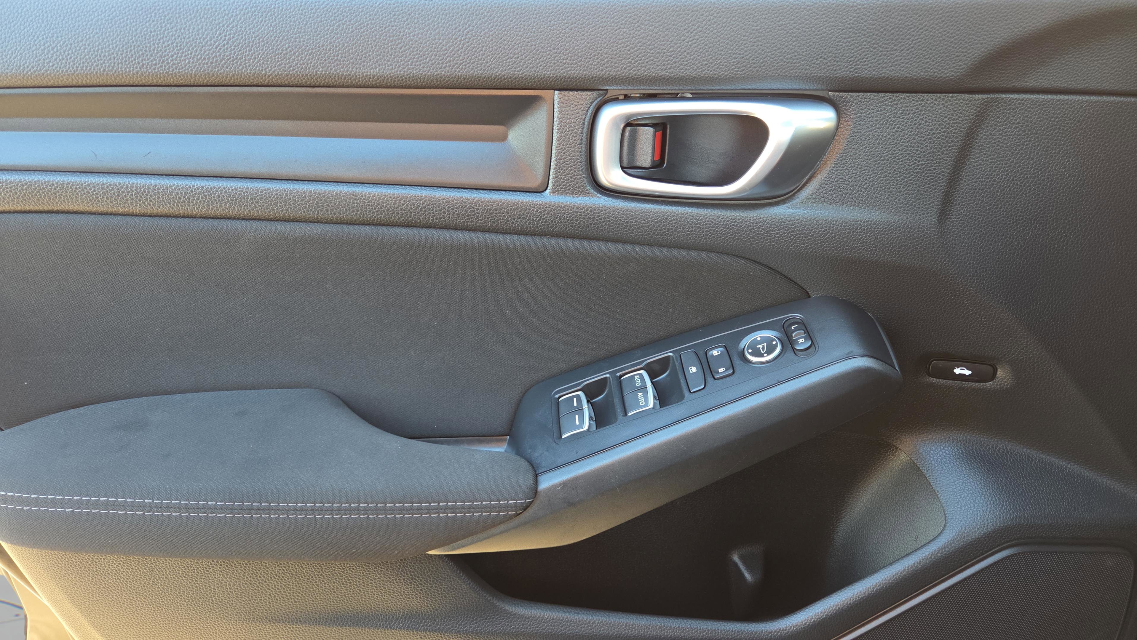 Used 2023 Honda Civic Sport image 37