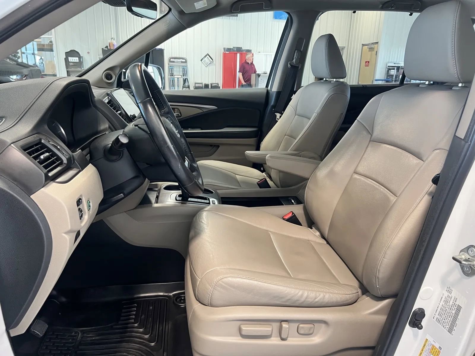 Used 2020 Honda Pilot EX-L image 11