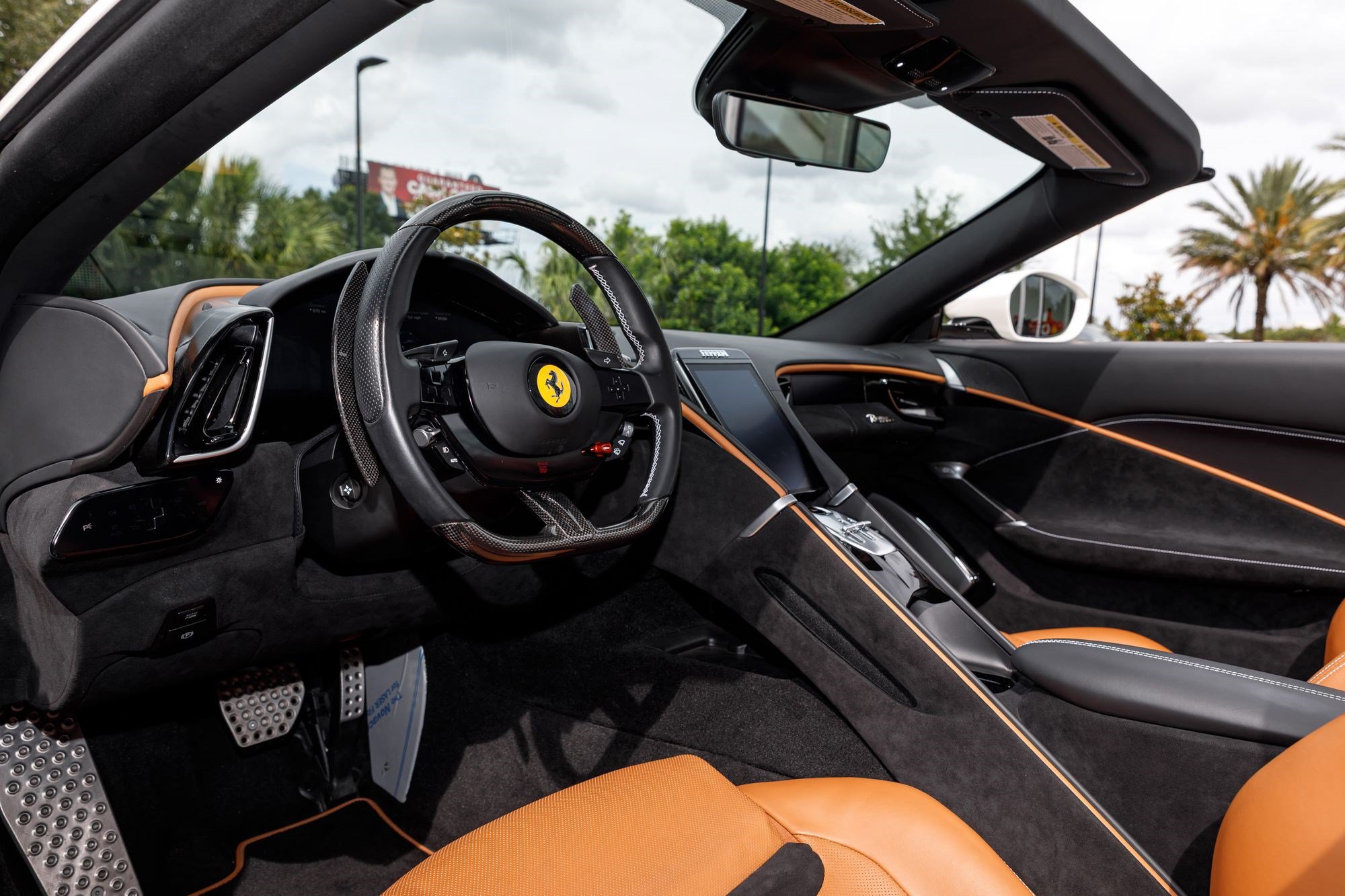 Used 2024 Ferrari Roma Spider RWD image 23
