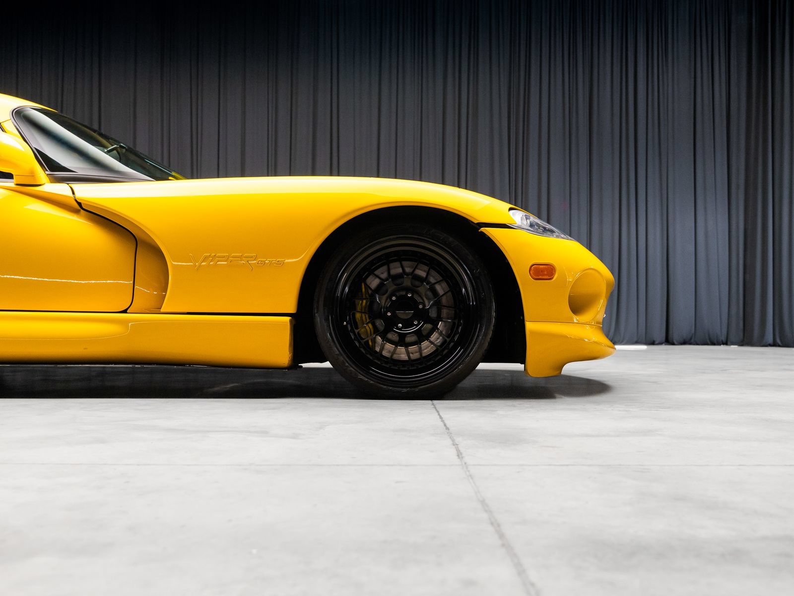 Used 2001 Dodge Viper GTS RWD image 30