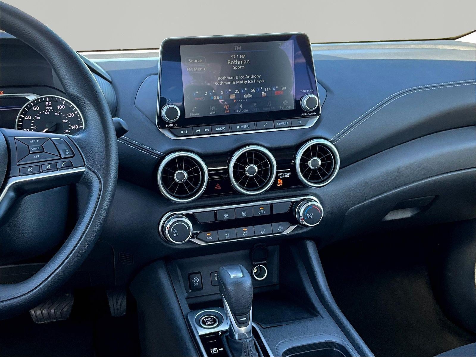 Used 2025 Nissan Sentra SV FWD image 9