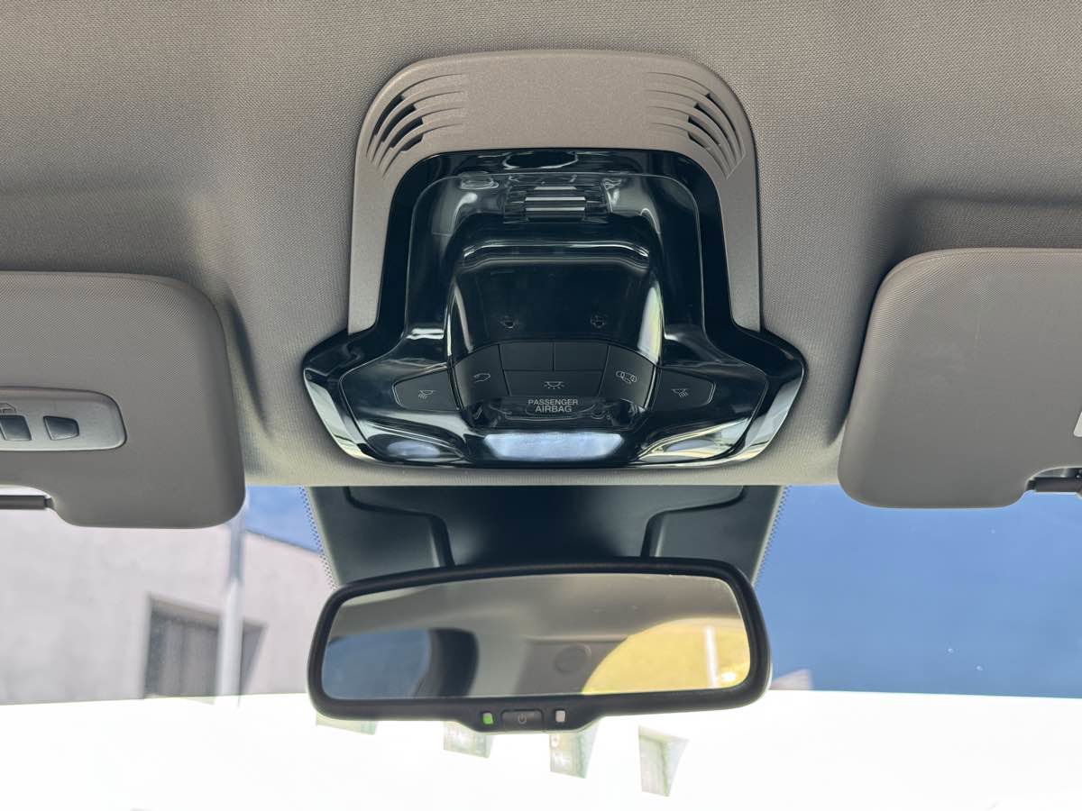 Used 2018 Alfa Romeo Stelvio Ti image 28