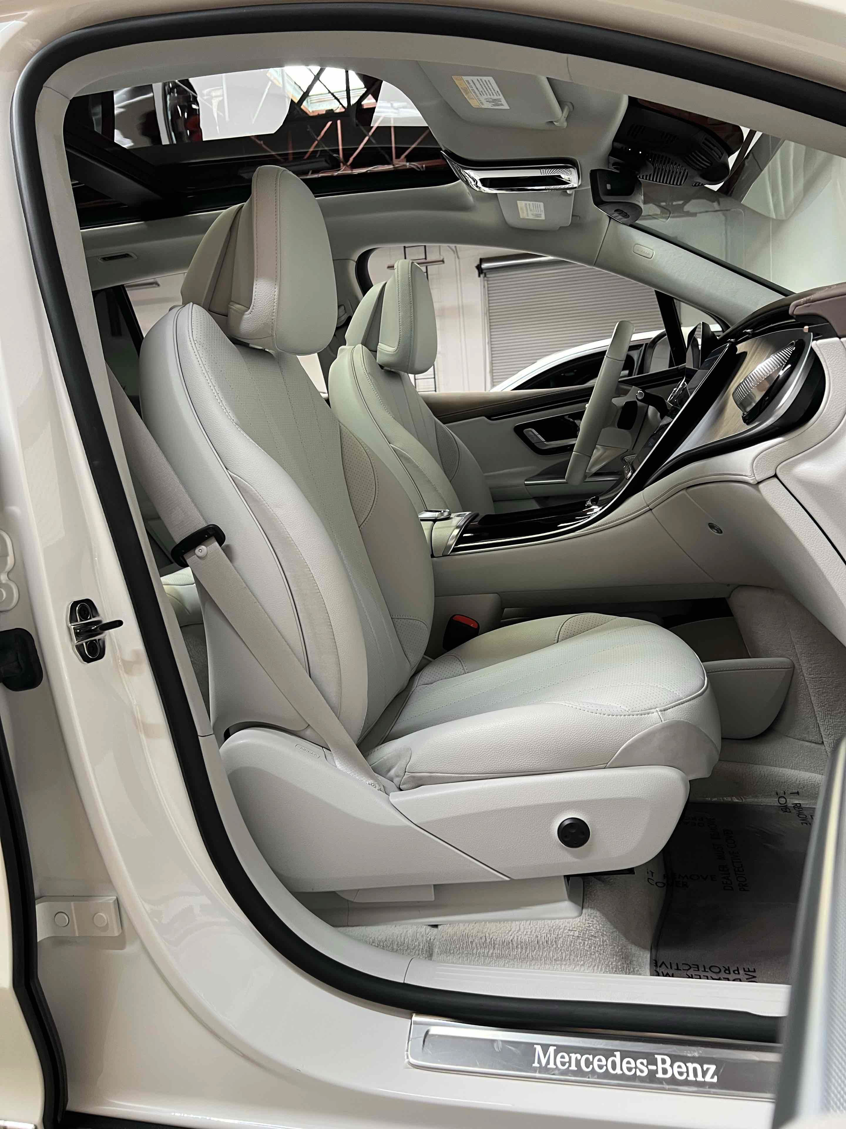 Used 2023 Mercedes-Benz EQE 350+ SUV w/ AMG Line Exterior Package image 31