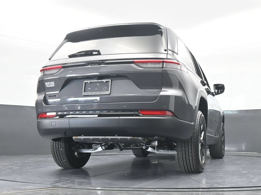 New 2025 Jeep Grand Cherokee Altitude AWD/4WD image 51