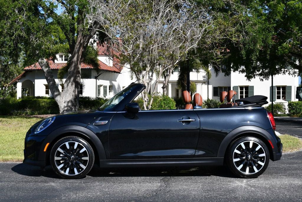 Used 2024 MINI Cooper S w/ Signature Upholstery Package FWD image 29