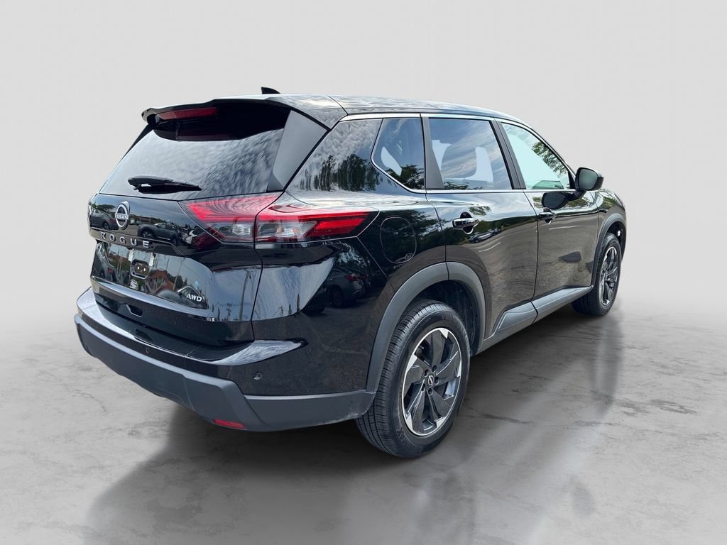 Used 2025 Nissan Rogue SV AWD/4WD image 7