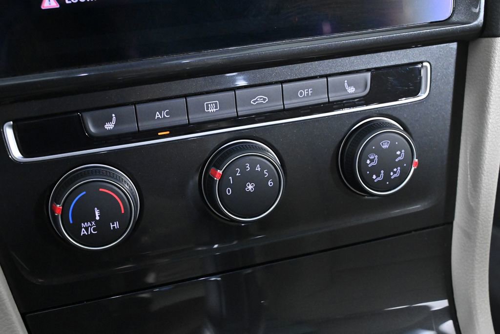 Used 2019 Volkswagen Golf Alltrack SE image 19