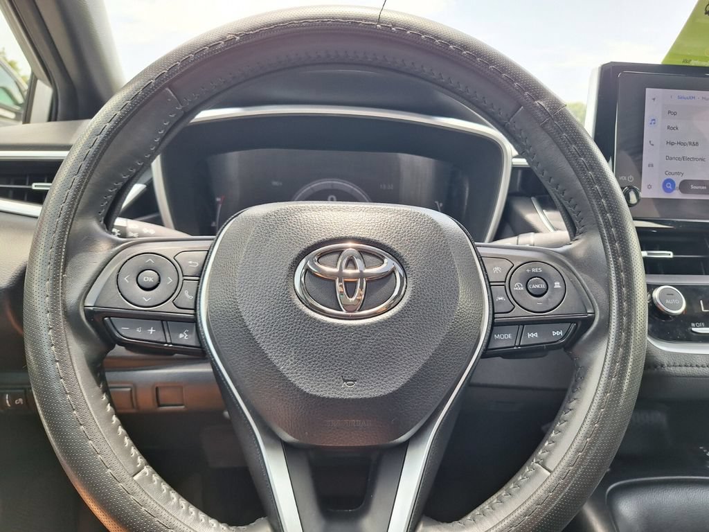 Used 2023 Toyota Corolla XSE FWD image 14