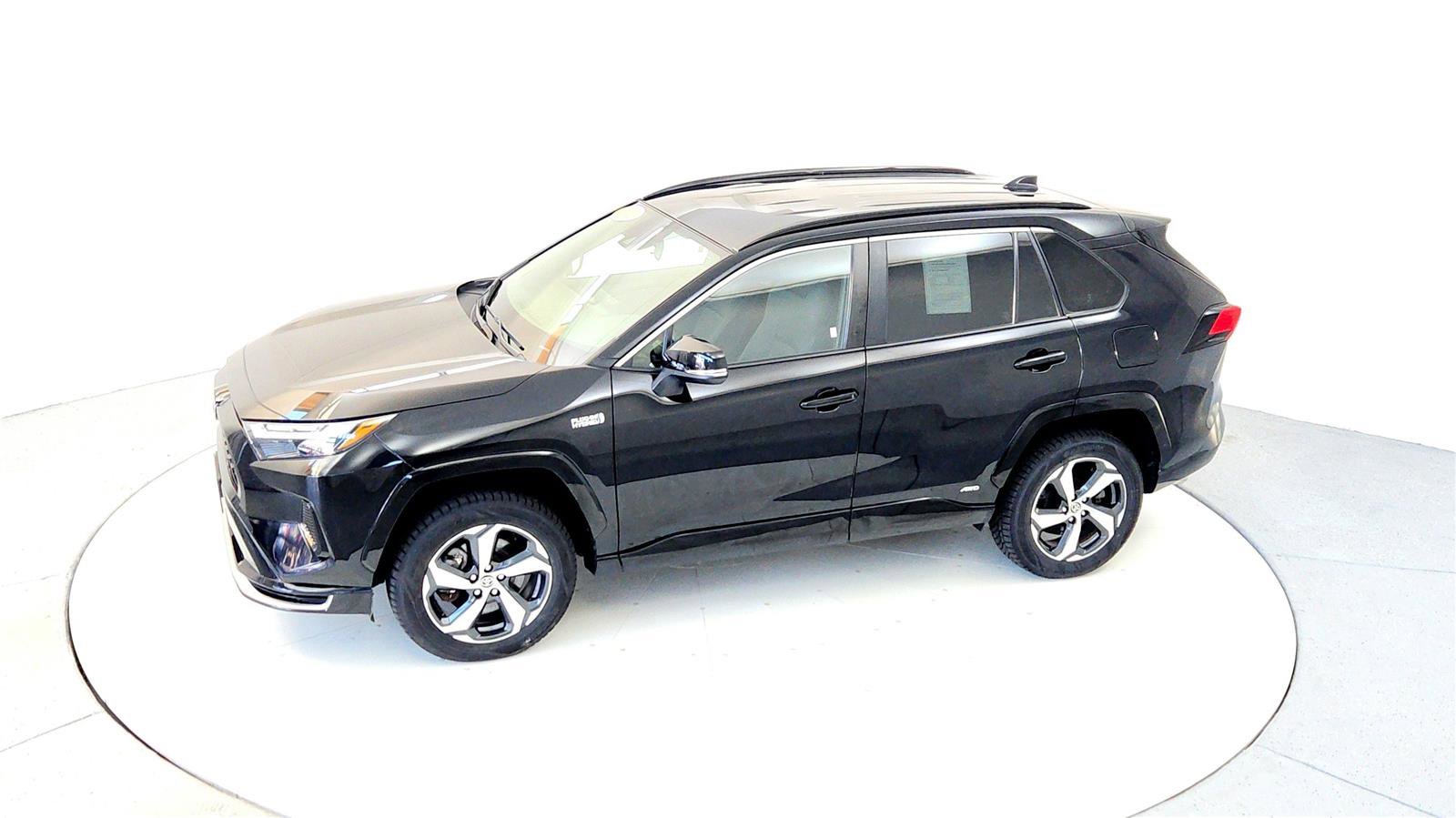 Certified 2022 Toyota RAV4 SE image 15