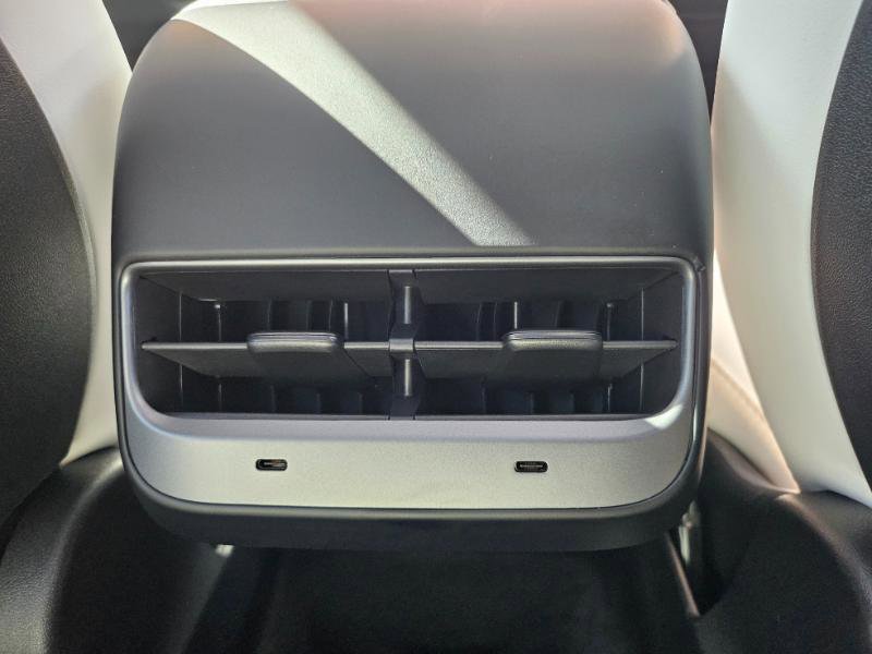 Used 2023 Tesla Model Y Performance AWD/4WD image 63