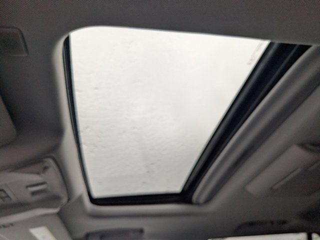 Used 2019 Chevrolet Tahoe LT w/ LT Signature Package image 24