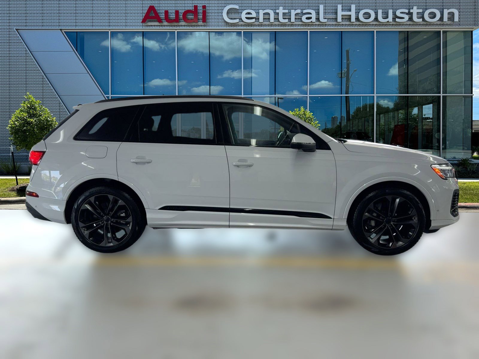 New 2026 Audi Q7 3.0T Prestige image 8