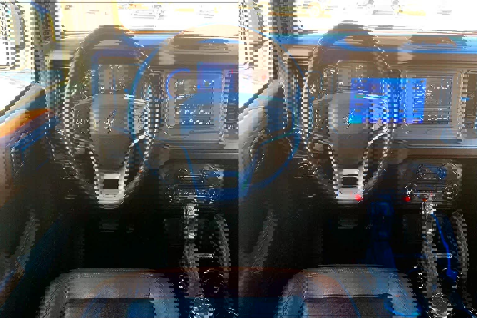 Used 2021 Ford Bronco Outer Banks image 5