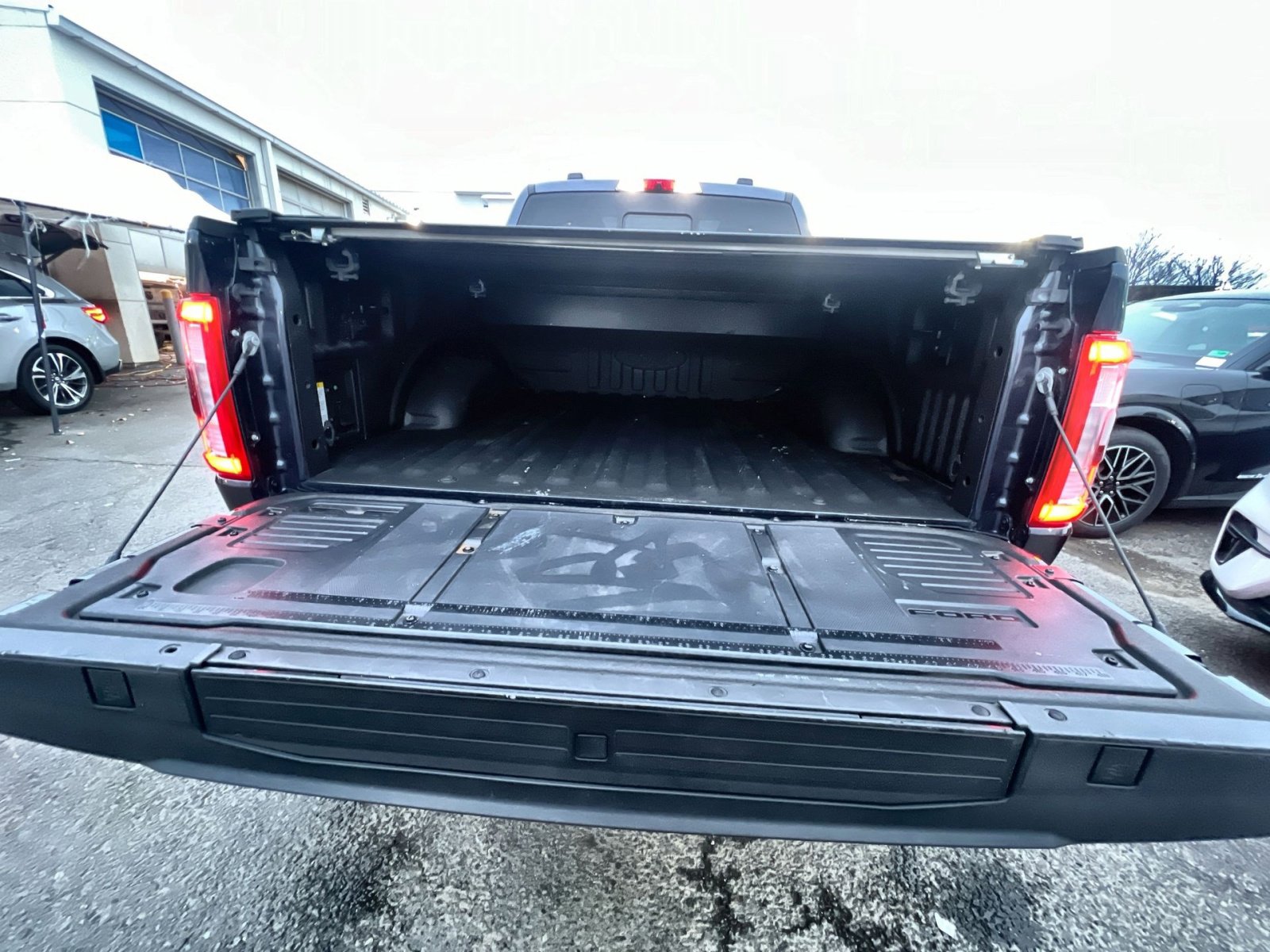 Used 2021 Ford F150 Lariat w/ Equipment Group 502A High image 26