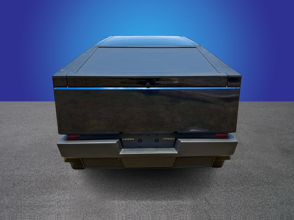 Used 2025 Tesla Cybertruck AWD Crew Cab image 5