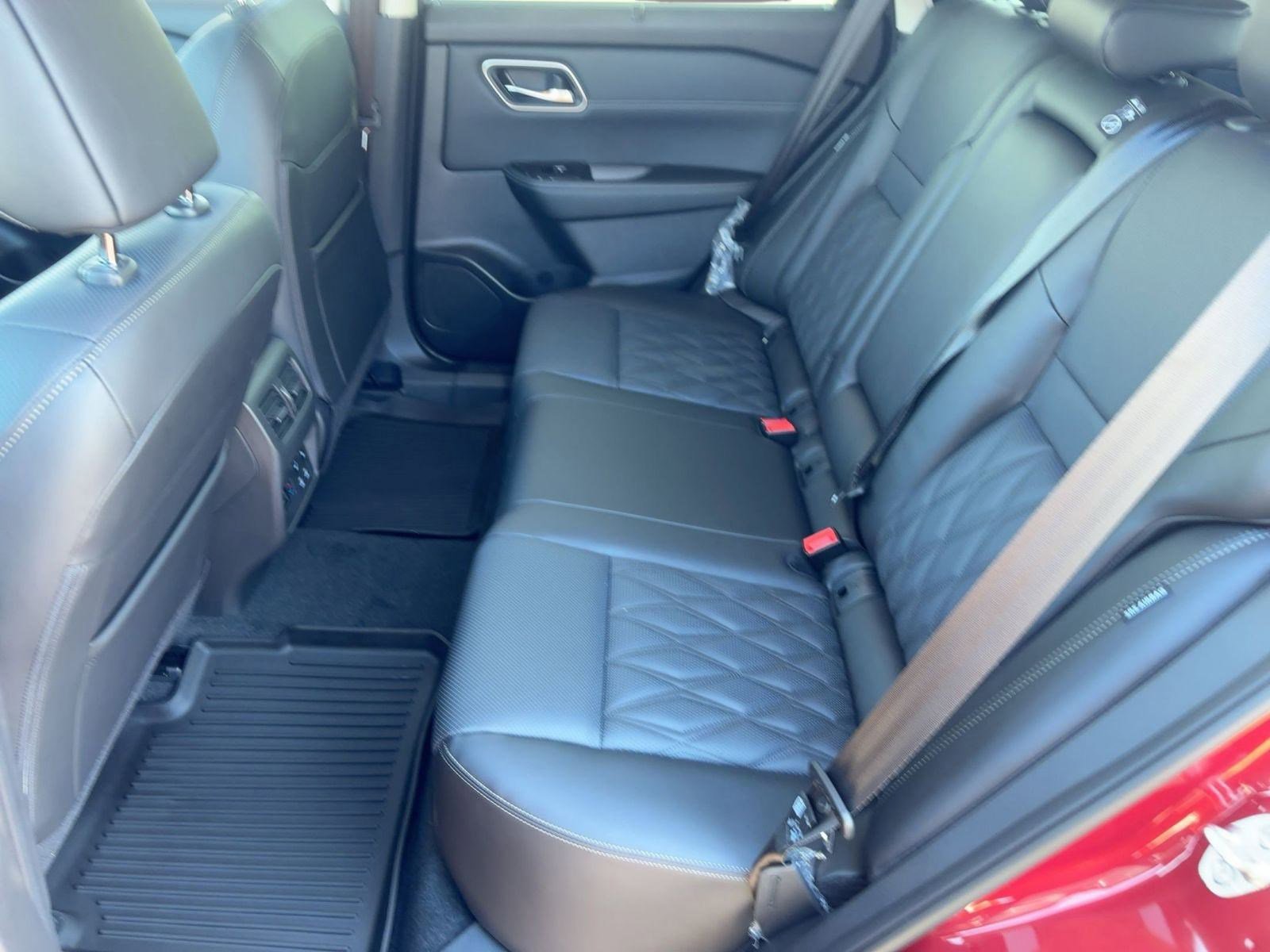 New 2026 Nissan Rogue Platinum w/ Platinum Premium Package image 15