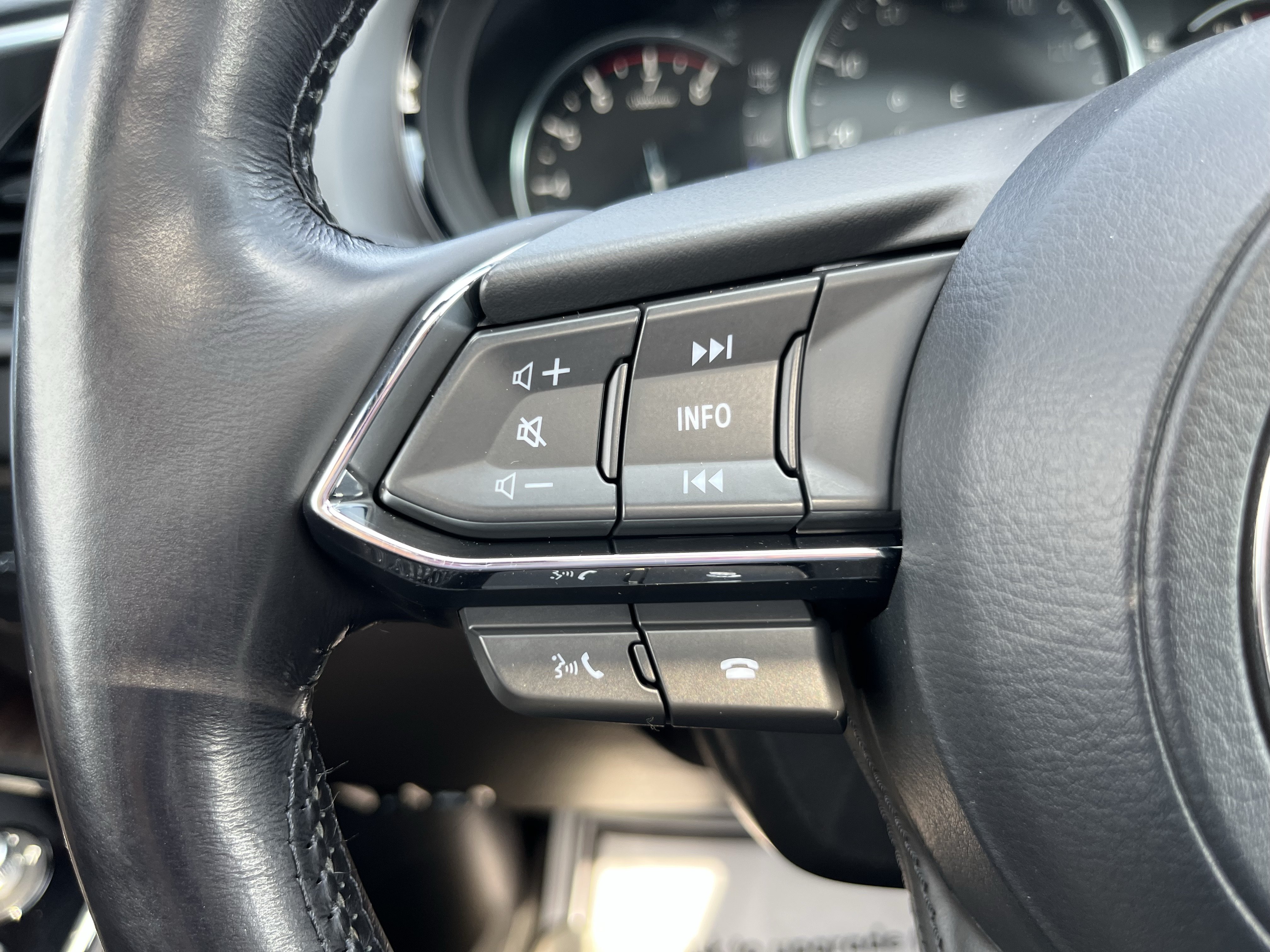 Used 2023 MAZDA CX-9 Signature AWD/4WD image 37