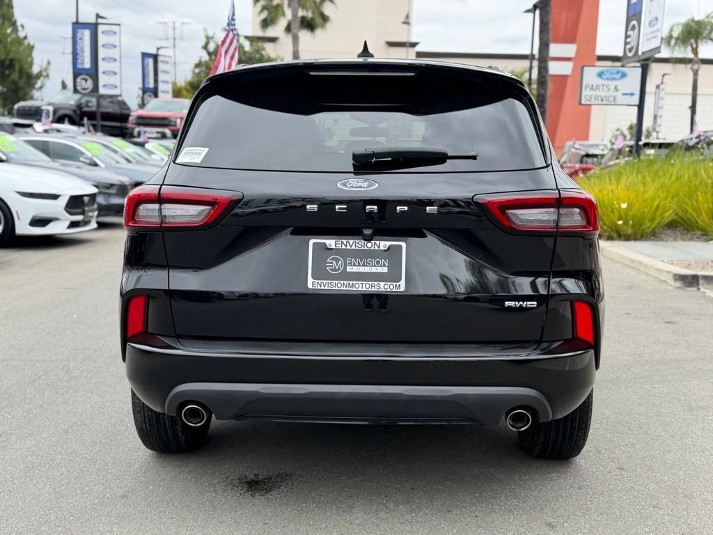 Certified 2023 Ford Escape ST-Line AWD/4WD image 12