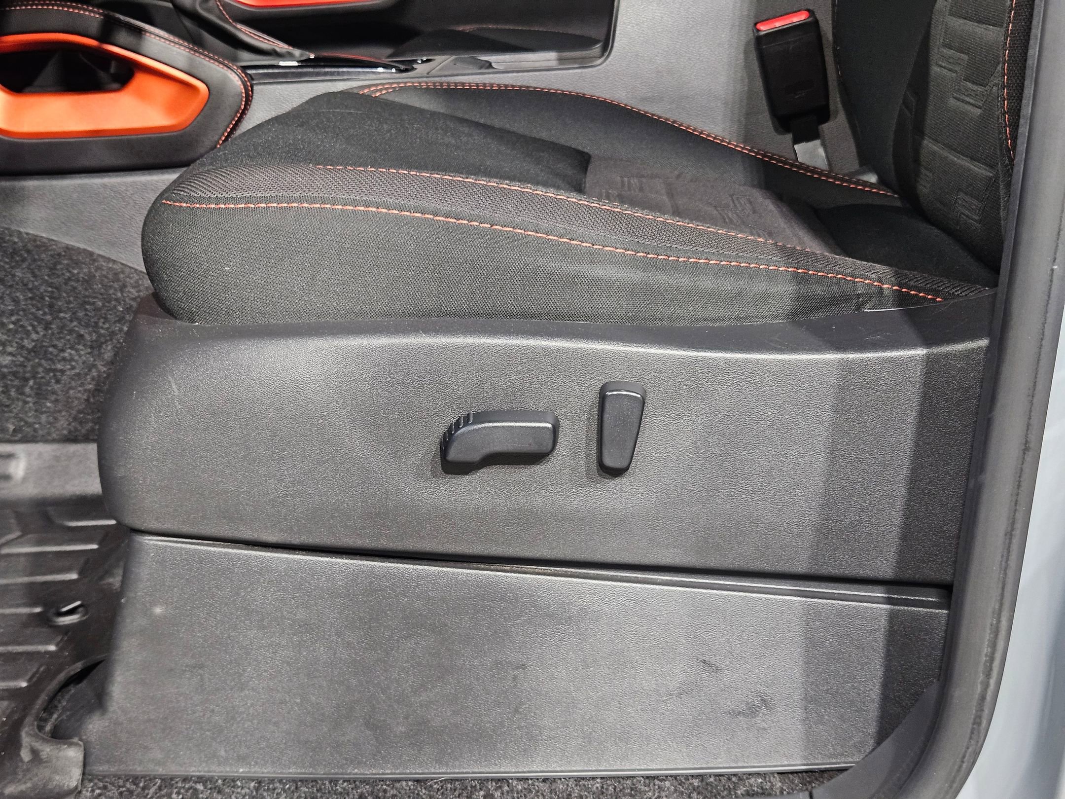 Used 2022 Nissan Frontier Pro-X RWD image 23