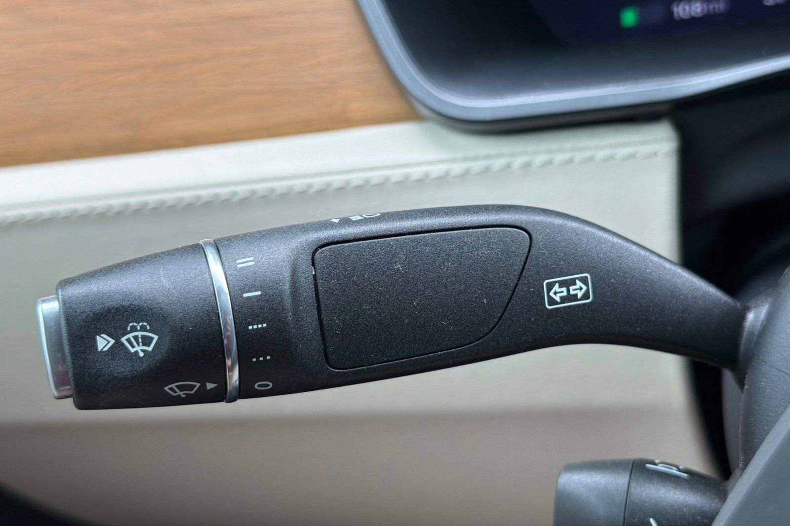 Used 2020 Tesla Model X Long Range image 36