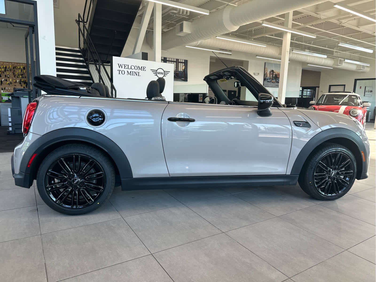 Used 2023 MINI Cooper S FWD image 10