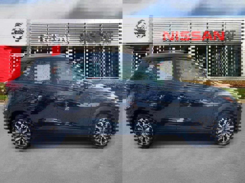 Certified 2024 Nissan Kicks SV image 6
