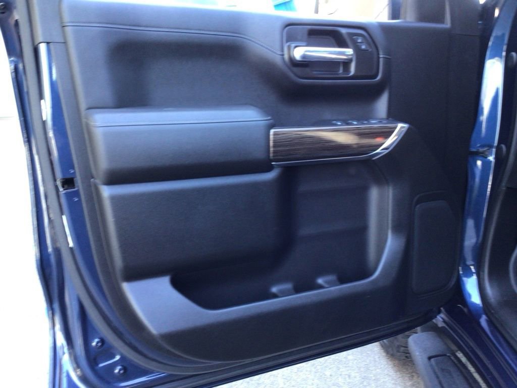 Used 2021 Chevrolet Silverado 1500 LT Trail Boss w/ Bed Protection Package image 14