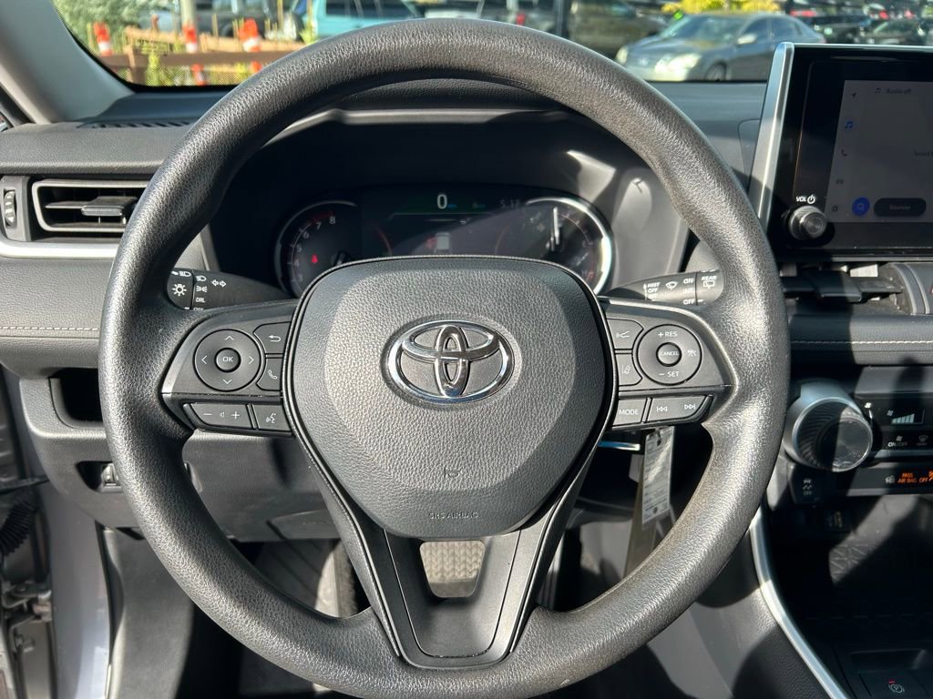 Used 2024 Toyota RAV4 LE image 27
