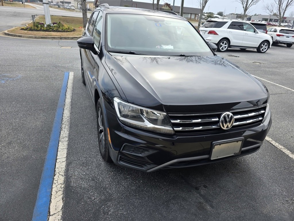 Used 2019 Volkswagen Tiguan SE w/ Panoramic Sunroof Package image 4