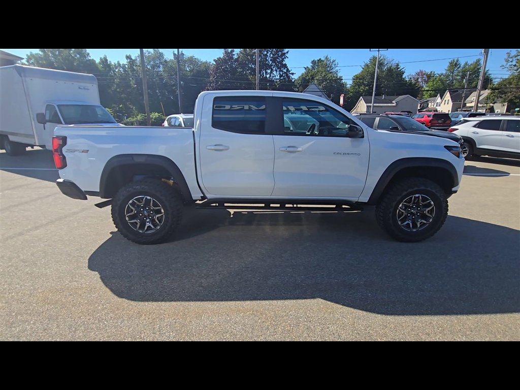 New 2026 Chevrolet Colorado ZR2 image 9