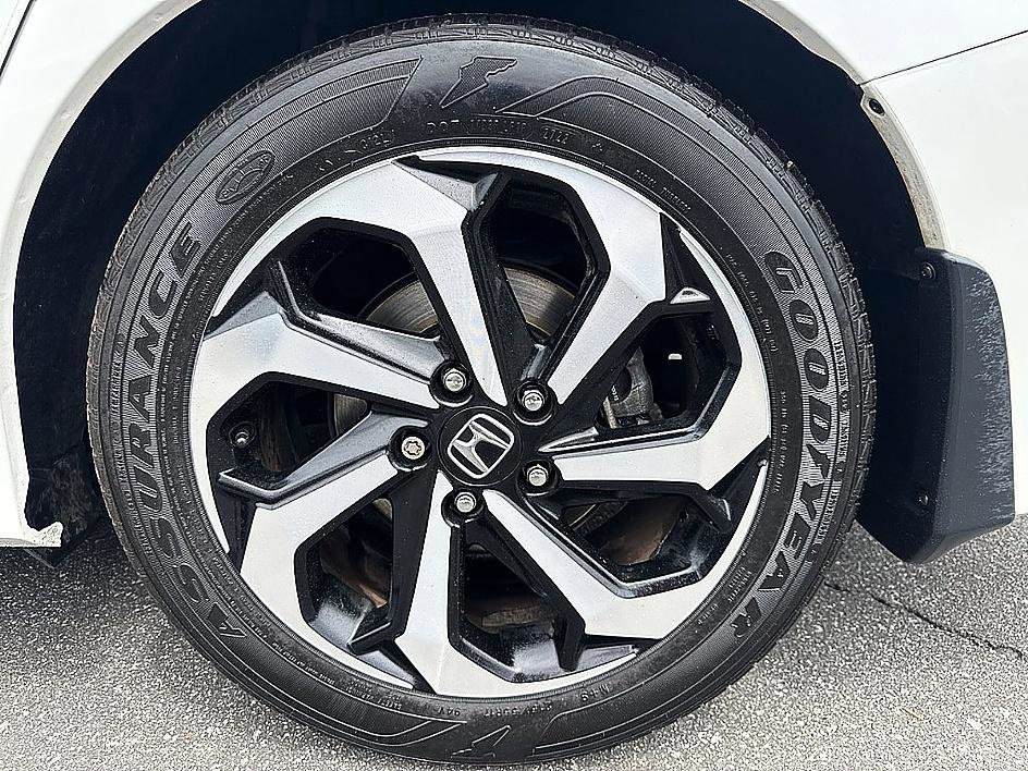 Used 2017 Honda Accord EX-L image 6