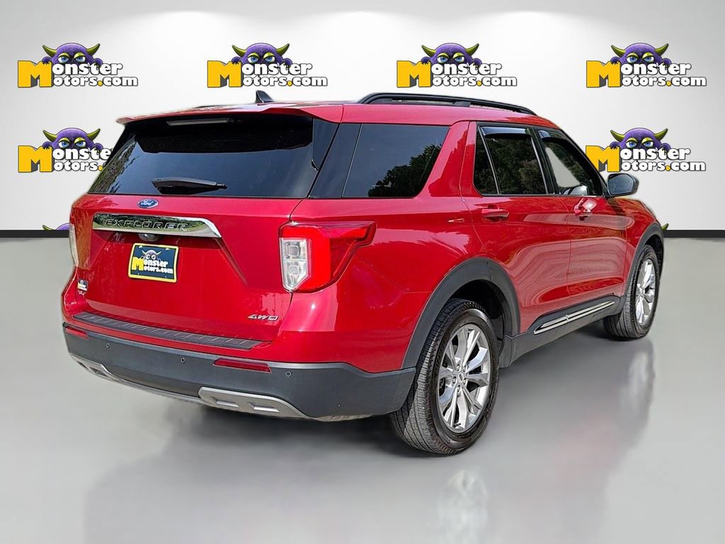 Used 2023 Ford Explorer XLT w/ Equipment Group 202A AWD/4WD image 38
