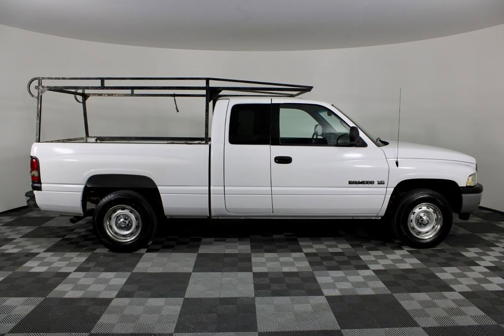 Used 2001 Dodge Ram 1500 Truck ST image 8